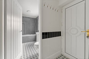 Photo 9- click for photo gallery